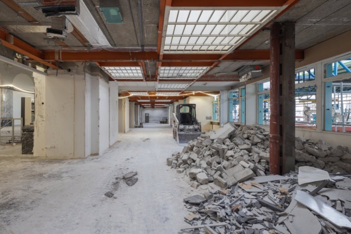 Travaux de rénovation intérieure en cours à Lausanne.