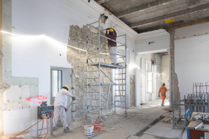 Travaux de rénovation intérieure dans un bâtiment historique