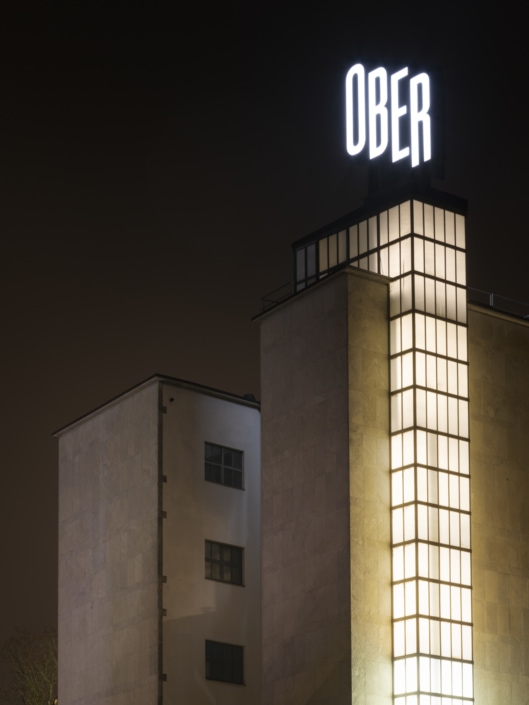 façade éclairée Ober à Zürich